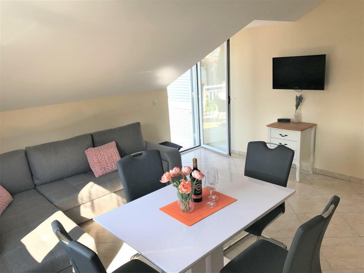 לומבארדה Apartmani Fortuna מראה חיצוני תמונה